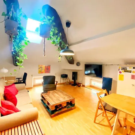 Apartment Cozy By The The Of